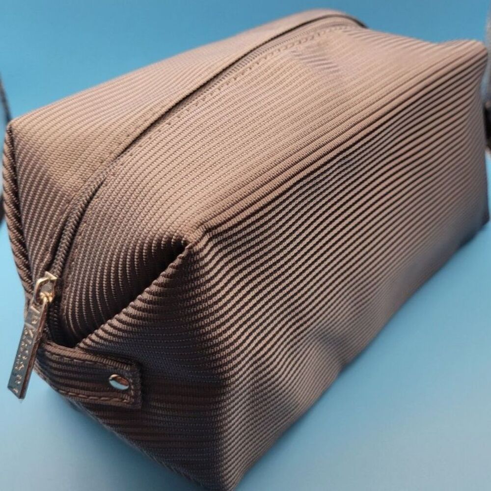 Bulgari Bvlgari Parfums Toiletry Travel Bag Pouch w/ Dust bag Men's - Gray NEW